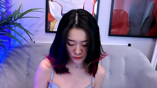 AikoYamada online show from 12-19-25, 08:10