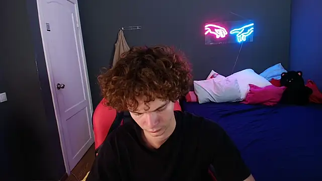 Snapshot of Tommy_Jamm chatting on 09-18-25, 10:39 Tommy Jamm online show from 09-18-25, 10:39