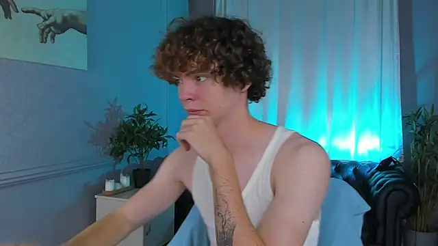 Snapshot of Tommy_Jamm chatting on 10-15-25, 10:04 Tommy Jamm online show from 10-15-25, 10:04