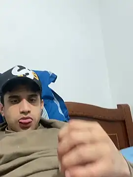 Snapshot of Camachito332 chatting on 04-10-26, 12:05 Camachito332 online show from 04-10-26, 12:05