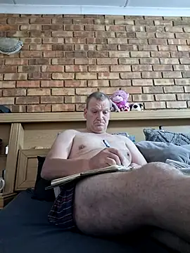 Snapshot of wallacelegend chatting on 10-30-25, 06:04 wallacelegend online show from 10-30-25, 06:04