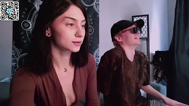 Snapshot of poisondevotion chatting on 10-12-25, 08:57 poisondevotion online show from 10-12-25, 08:57