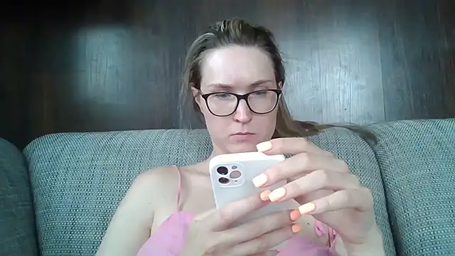 Snapshot of Jugira chatting on 07-08-26, 01:26 Jugira online show from 07-08-26, 01:26