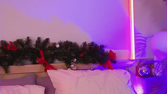 Snapshot of MiaEuphoria_ chatting on 01-16-26, 04:05 MiaEuphoria online show from 01-16-26, 04:05