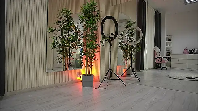 Snapshot of EmmaBlanco chatting on 09-11-25, 05:18 EmmaBlanco online show from 09-11-25, 05:18