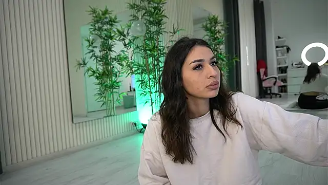 Snapshot of EmmaBlanco chatting on 12-02-25, 08:15 EmmaBlanco online show from 12-02-25, 08:15