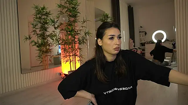 Snapshot of EmmaBlanco chatting on 12-04-25, 08:06 EmmaBlanco online show from 12-04-25, 08:06