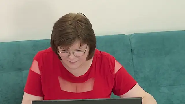 Snapshot of Sandra_Sunrise chatting on 10-19-25, 09:10 Sandra Sunrise online show from 10-19-25, 09:10