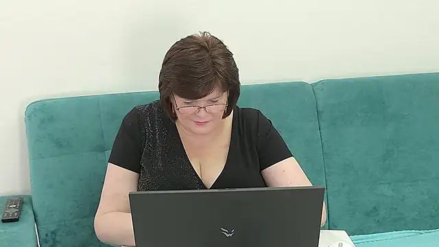 Snapshot of Sandra_Sunrise chatting on 11-21-25, 08:35 Sandra Sunrise online show from 11-21-25, 08:35