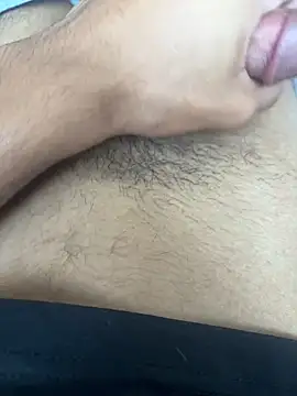 Coloureddickforyou online show from 12-19-25, 07:37