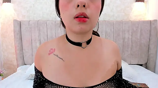 thamiina  online show from 03-12-26, 07:09