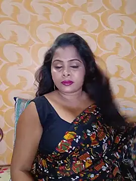 Snapshot of horny_ria123 chatting on 06-07-26, 04:22 horny ria123 online show from 06-07-26, 04:22