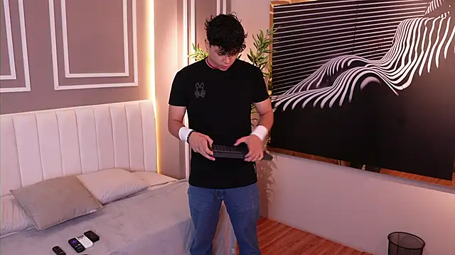 Snapshot of Ethan_occonor chatting on 10-27-25, 11:36 Ethan occonor online show from 10-27-25, 11:36