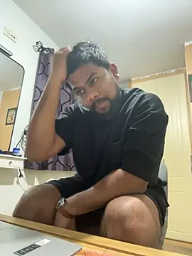 Snapshot of CrazyShashank chatting on 11-24-25, 08:30 CrazyShashank online show from 11-24-25, 08:30