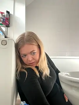 KaylaTrudi online show from 10-23-25, 09:41