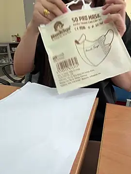 PhuongNhi21 online show from 10-15-25, 01:50