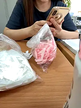 PhuongNhi21 online show from 10-28-25, 01:20