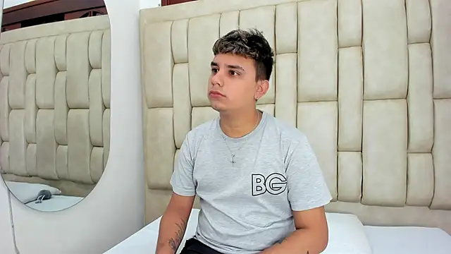 DavilANDkevin2 online show from 11-25-25, 02:33