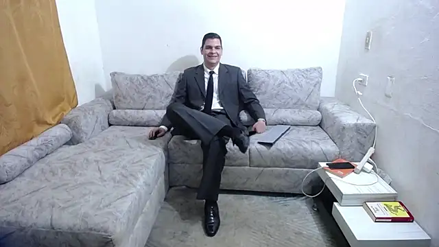 Victor Maitland online show from 10-24-25, 03:36