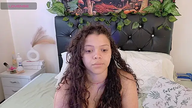 Snapshot of Amanda_sweet chatting on 02-10-26, 02:21 Amanda sweet online show from 02-10-26, 02:21