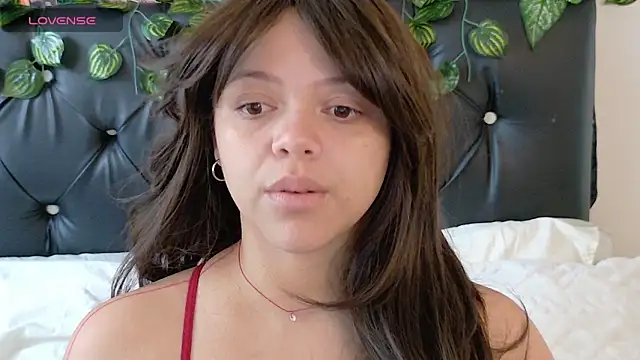 Snapshot of Amanda_sweet chatting on 02-16-26, 12:34 Amanda sweet online show from 02-16-26, 12:34