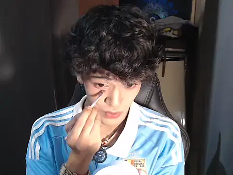 Snapshot of kenbigcockxx chatting on 10-03-25, 04:37 kenbigcockxx online show from 10-03-25, 04:37