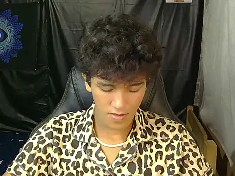 kenbigcockxx online show from 02-12-26, 08:48