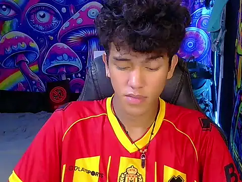 kenbigcockxx online show from 06-01-26, 02:02