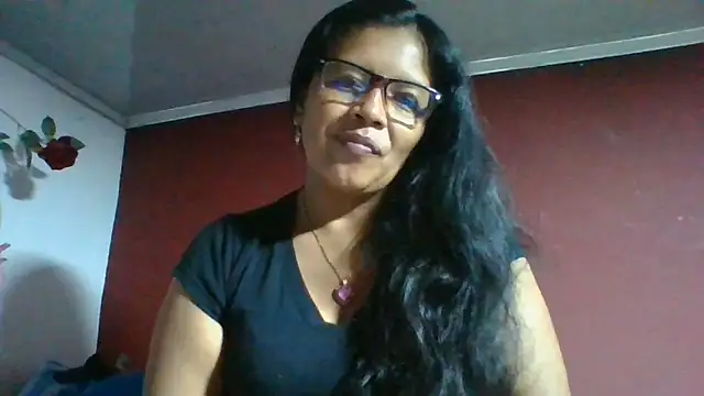Snapshot of DianaOchoa_ chatting on 06-14-26, 02:57 DianaOchoa online show from 06-14-26, 02:57
