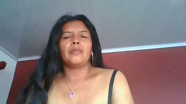 Snapshot of DianaOchoa_ chatting on 06-23-26, 12:36 DianaOchoa online show from 06-23-26, 12:36