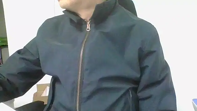 Snapshot of Sensor2000 chatting on 03-23-26, 07:56 Sensor2000 online show from 03-23-26, 07:56
