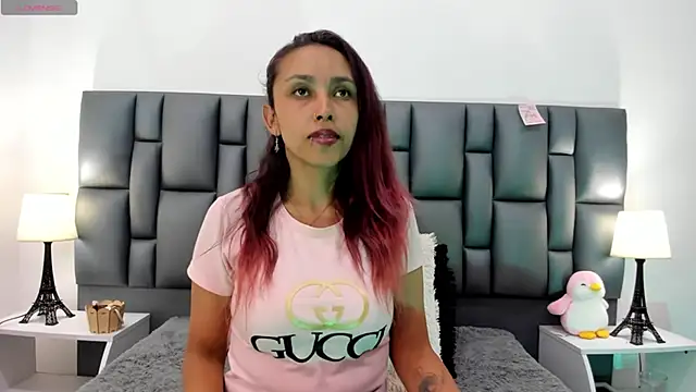 valeriasweet  online show from 12-02-25, 06:47