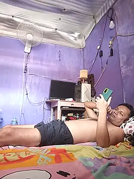 Snapshot of hotcumboi69 chatting on 07-18-26, 03:33 hotcumboi69 online show from 07-18-26, 03:33