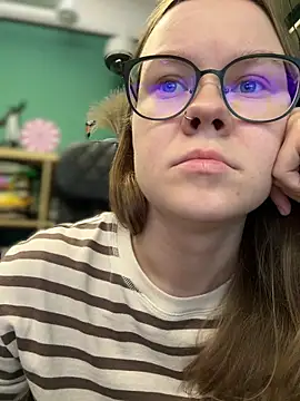 Snapshot of _CherryBloom_ chatting on 09-28-25, 08:52 CherryBloom online show from 09-28-25, 08:52