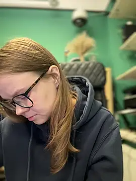  CherryBloom  online show from 09-29-25, 07:46