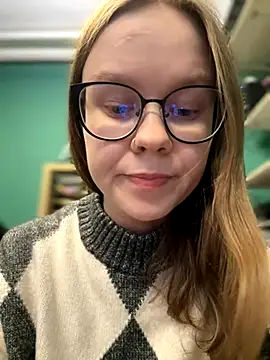  CherryBloom  online show from 10-03-25, 07:05