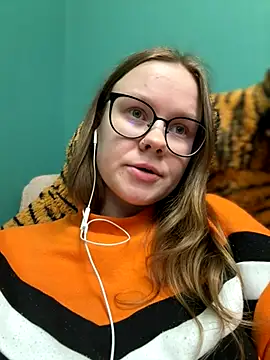 Snapshot of _CherryBloom_ chatting on 10-07-25, 07:33 CherryBloom online show from 10-07-25, 07:33