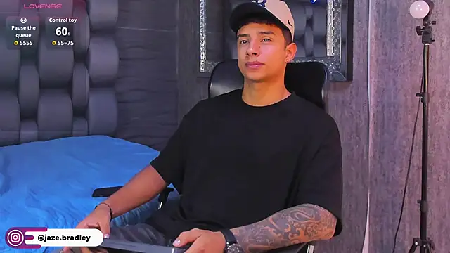 jaze bradley online show from 11-10-25, 11:31