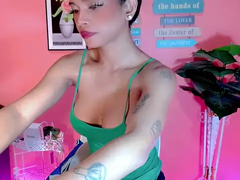 Snapshot of Sweet_ThaliaXX chatting on 09-12-25, 03:06 Sweet ThaliaXX online show from 09-12-25, 03:06