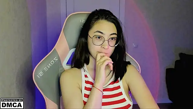 MeilideQian1 online show from 11-22-25, 05:34