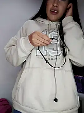 Snapshot of SofiCandy_ chatting on 03-23-26, 12:09 SofiCandy online show from 03-23-26, 12:09