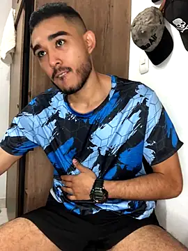 Snapshot of Rodneycot chatting on 10-05-25, 05:00 Rodneycot online show from 10-05-25, 05:00