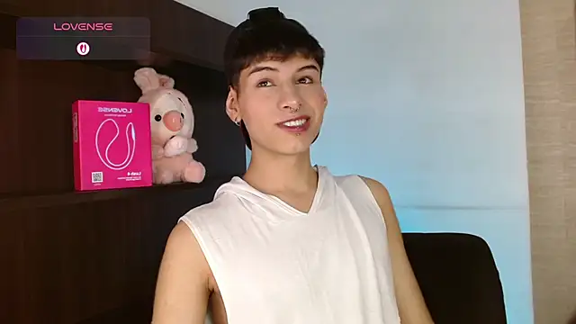 Ezra Storm online show from 11-08-25, 05:40