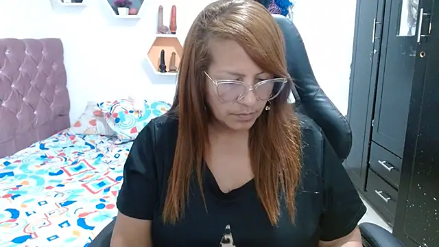 cristydirtyhot online show from 05-07-26, 01:00