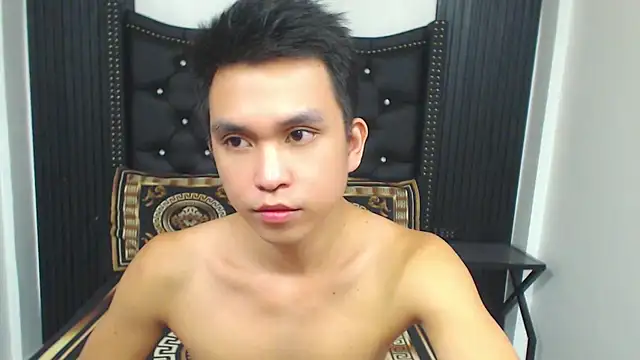 Snapshot of KingMateoGrey chatting on 07-09-26, 01:04 KingMateoGrey online show from 07-09-26, 01:04