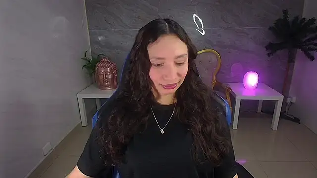 Snapshot of evageline_s chatting on 09-09-25, 03:39 evageline s online show from 09-09-25, 03:39