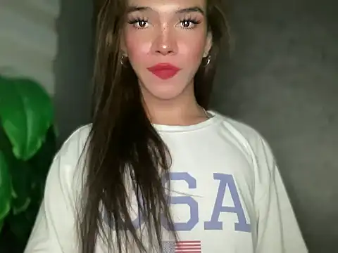 Snapshot of Misselliefayexxx chatting on 02-17-26, 08:48 Misselliefayexxx online show from 02-17-26, 08:48