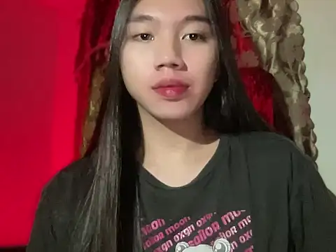 Snapshot of kat_mire chatting on 09-14-25, 03:33 kat mire online show from 09-14-25, 03:33