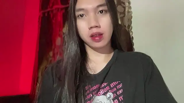 Snapshot of kat_mire chatting on 09-17-25, 06:20 kat mire online show from 09-17-25, 06:20