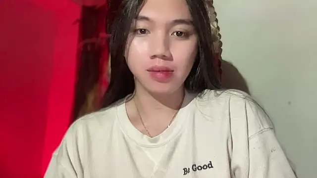 Snapshot of kat_mire chatting on 10-26-25, 05:52 kat mire online show from 10-26-25, 05:52